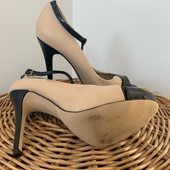 Aldo Patent Leather Peeptoe Platform - Picture 2 of 4